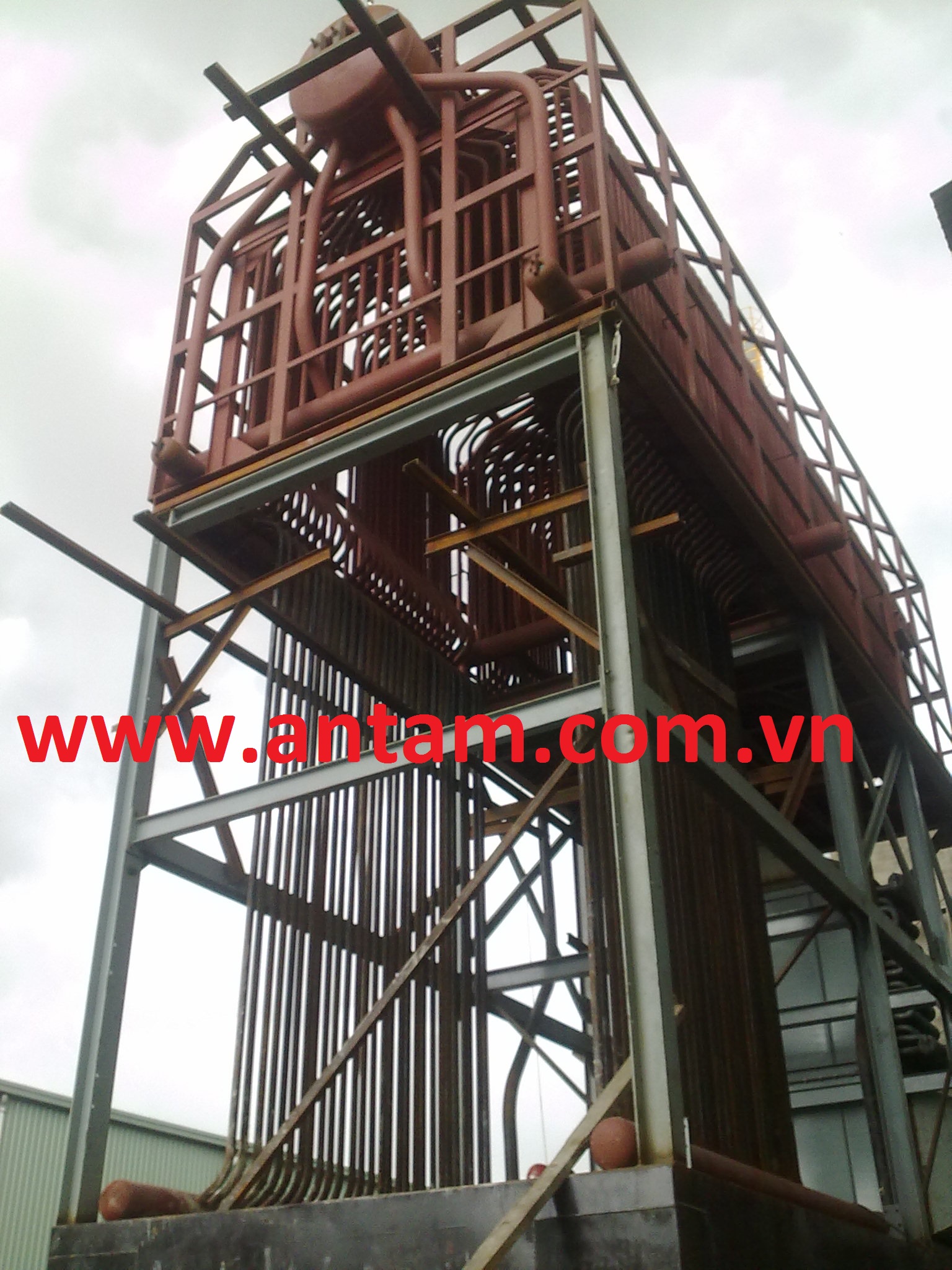 Hoá chất tẩy dầu, tạo màng bảo vệ lò hơi mới AT-200